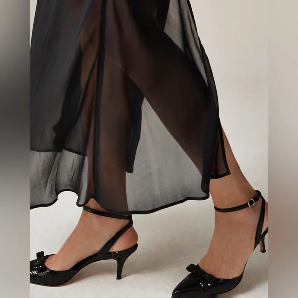 NWT J CREW New Gwyneth skirt in chiffon midi skirt two small holes at 26” length